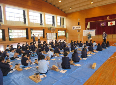 始めにさつま町の森について学習