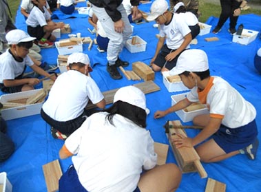 釘も2種類使います