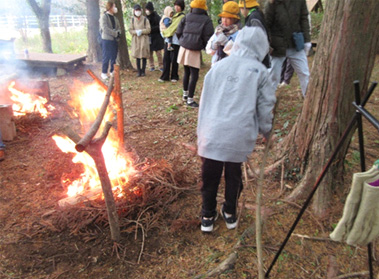 火おこし体験　無事に火おこしができました