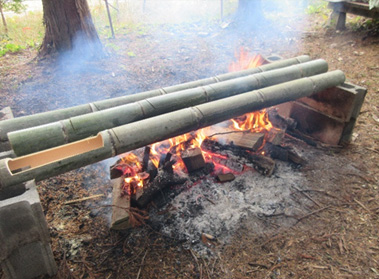 モウソウ竹窯炊き込みご飯を炊くり