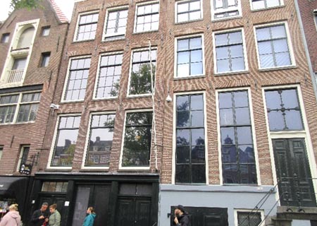 アンネフランクの家　左